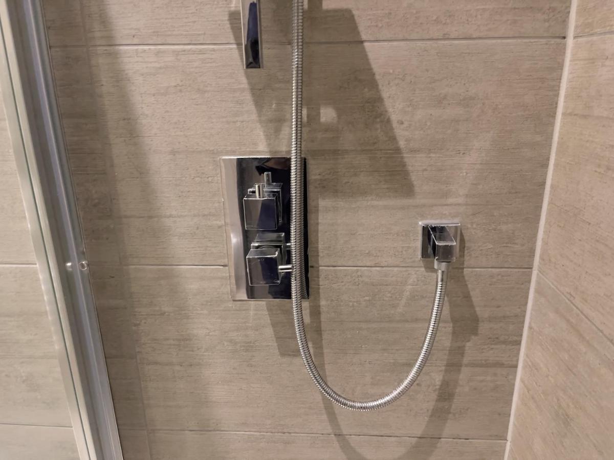 Lovely 2 Double Bedroom Flat With Free Parking - At The Atrium Mk ミルトン・ケインズ エクステリア 写真