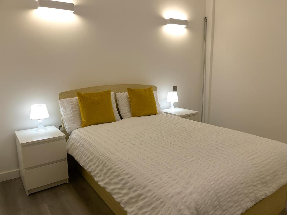 Lovely 2 Double Bedroom Flat With Free Parking - At The Atrium Mk ミルトン・ケインズ エクステリア 写真
